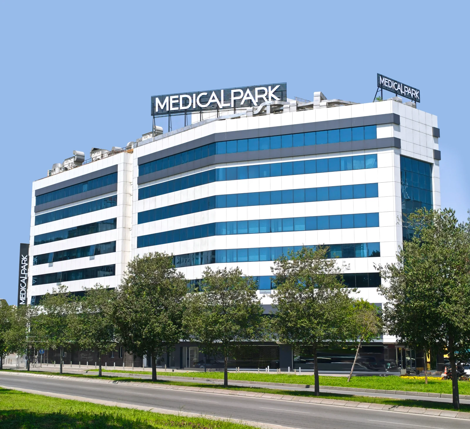 Medical Park İzmir Hastanesi