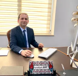 Doç. Dr. Selçuk Kanat profilinde yer alan galeri fotoğrafı.