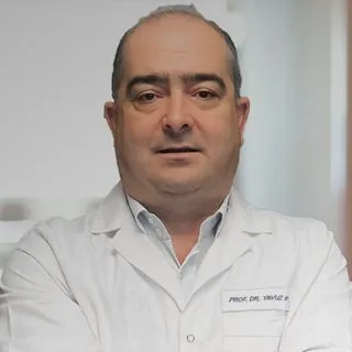 Prof. Dr. Yavuz Aydın — Küçükçekmece, İstanbul. Portre fotoğrafı.