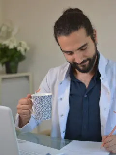 Uzm. Dyt. Okan Gül profilinde yer alan galeri fotoğrafı.