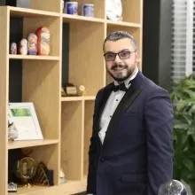 Op. Dr. Ahmet Alp — Kulak Burun Boğaz, İstanbul. Portre fotoğrafı.