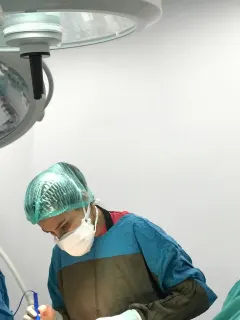 Op. Dr. Özlem Borazan profilinde yer alan galeri fotoğrafı.