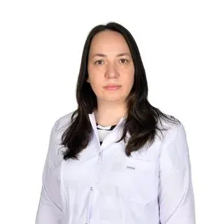 Op. Dr. Nevin Korkmaz — Göz Hastalıkları, İstanbul. Portre fotoğrafı.