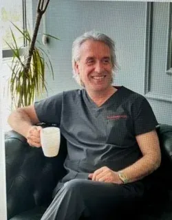 Prof. Dr. Süleyman Akarsu profilinde yer alan galeri fotoğrafı.