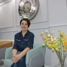 Uzm. Dr. Nazile Balıkçı — Dermatoloji, Balıkesir. Portre fotoğrafı.