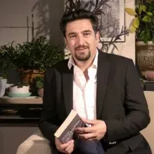 Psk. Akbar Vatankhahı — Psikoloji, Ankara. Portre fotoğrafı.