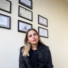 Kl. Psk. Gizem Koç — Psikoloji. Portre fotoğrafı.