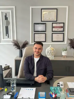 Dyt. Barış Akasoy profilinde yer alan galeri fotoğrafı.