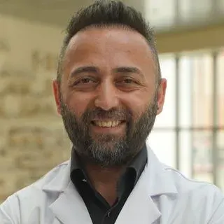 Op. Dr. Soner Pul — Kadın Hastalıkları Ve Doğum, Beylikdüzü, İstanbul. Portre fotoğrafı.