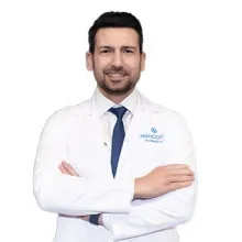 Uzm. Dr. Beşir Şahin İnceer — Fiziksel Tıp Ve Rehabilitasyon, Kahramanmaraş. Portre fotoğrafı.