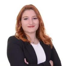 Psk. Ecem Naz Alper — Psikoloji, İstanbul. Portre fotoğrafı.