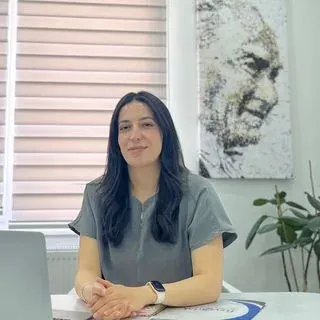 Fzt. Mevlüde Çamlıbel — Fizyoterapi Ve Rehabilitasyon, Zonguldak. Portre fotoğrafı.