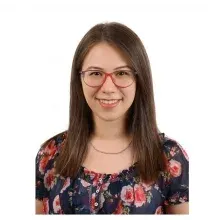 Dyt. Elif Gizem Arıburnu — Diyetisyen, İstanbul. Portre fotoğrafı.