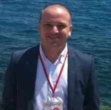 Prof. Dr. Tansu Karaahmet — Kardiyoloji, Bakırköy, İstanbul. Portre fotoğrafı.