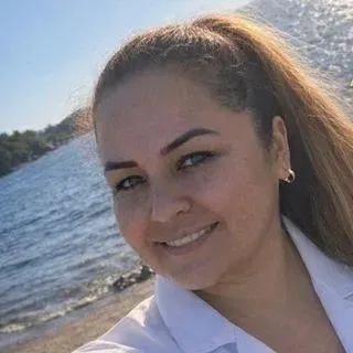 Psk. Asuman Başar Kucur — Mersin. Portre fotoğrafı.