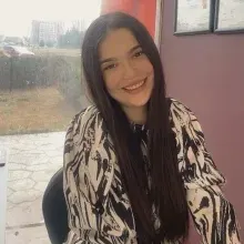 Dyt. Elif Küçükkemah Ergüneş — Diyetisyen, Kayseri. Portre fotoğrafı.