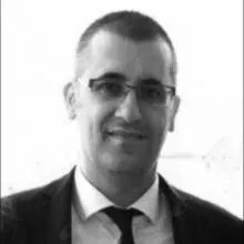 Prof. Dr. İhsan Ergün — Çankaya, Ankara. Portre fotoğrafı.