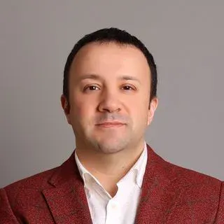 Doç. Dr. Aybars Kıvrak — Ortopedi Ve Travmatoloji, Adana. Portre fotoğrafı.