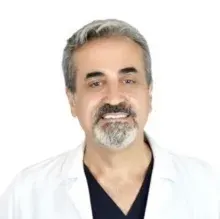 Op. Dr. Erhan Bakırcıoğlu — Genel Cerrahi, Pendik, İstanbul. Portre fotoğrafı.