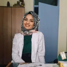 Dyt. Gülsüm Hazman — Diyetisyen. Portre fotoğrafı.