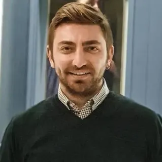 Uzm. Dt. Derviş Emre Ercan profilinde yer alan galeri fotoğrafı.