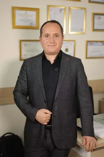 Op. Dr. İsmail Gülden profilinde yer alan galeri fotoğrafı.