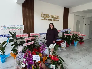 Dkt. Özge Onarel profilinde yer alan galeri fotoğrafı.