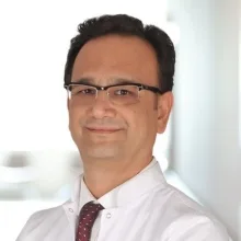 Prof. Dr. Şahin Kabay — Üroloji, Bahçelievler, İstanbul. Portre fotoğrafı.