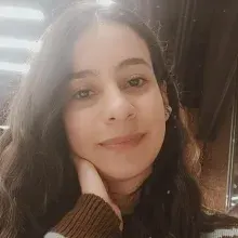 Dyt. Didem Yazar — Diyetisyen. Portre fotoğrafı.