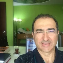 Uzm. Dr. Mustafa Tunga — Çocuk Sağlığı Ve Hastalıkları, Antalya. Portre fotoğrafı.