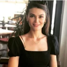 Kl. Psk. Merve Köksal — Psikoloji, İzmir. Portre fotoğrafı.