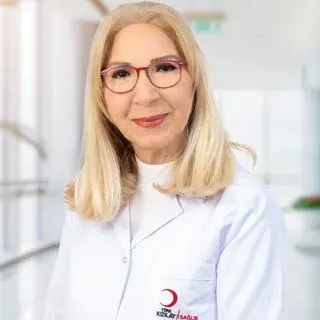 Uzm. Dr. Neşe Akar — Anesteziyoloji Ve Reanimasyon, Maltepe, İstanbul. Portre fotoğrafı.