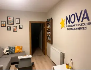 Dkt. Yurdagül Erdal profilinde yer alan galeri fotoğrafı.