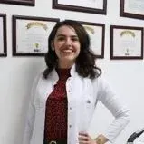 Dyt. Ş. Selen Aydemir Boyraz — Diyetisyen, Kayseri. Portre fotoğrafı.