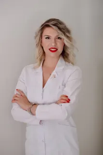 Op. Dr. Yulia Özcömert profilinde yer alan galeri fotoğrafı.