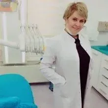 Dt. Hatice Sinanoğlu — Diş Hekimi, Battalgazi, Malatya. Portre fotoğrafı.