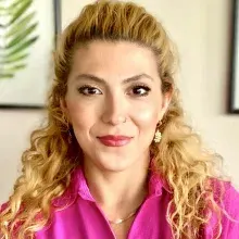 Psk. Ceren Gökoğlu — İzmir. Portre fotoğrafı.