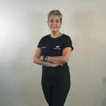 Fzt. Yelda Pekbay — Fizyoterapi Ve Rehabilitasyon, Ankara. Portre fotoğrafı.