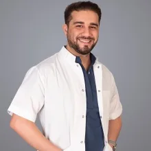Dt. İbrahim Jihad — Diş Hekimi, İstanbul. Portre fotoğrafı.