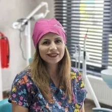 Dt. Nazan Doğan Koç — Diş Hekimi, Etimesgut, Ankara. Portre fotoğrafı.