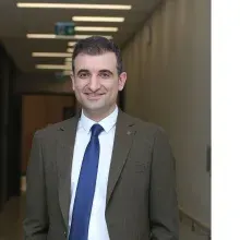 Doç. Dr. Cihad Tatar — Genel Cerrahi, Şişli, İstanbul. Portre fotoğrafı.