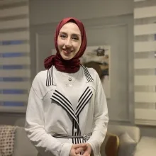 Psk. Elisa Saltoğlu Kara — Psikoloji, Antalya. Portre fotoğrafı.