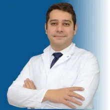 Op. Dr. Mustafa İbas — Kulak Burun Boğaz, İstanbul. Portre fotoğrafı.