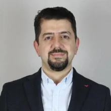 Op. Dr. Mehmet Remzi Erdem — Üroloji, İstanbul. Portre fotoğrafı.