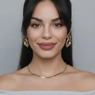 Selin Ağır — Çocuk Gelişimi. Portre fotoğrafı.