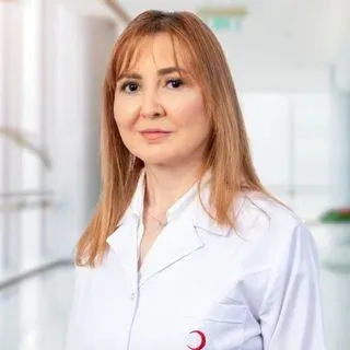 Uzm. Dr. Nilgün Arslan — Radyoloji, Maltepe, İstanbul. Portre fotoğrafı.