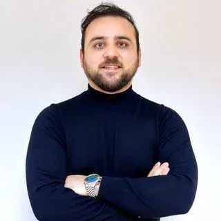 Op. Dr. Ali Geçer — Ortopedi Ve Travmatoloji, İstanbul. Portre fotoğrafı.
