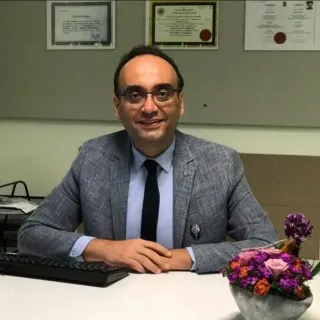 Prof. Dr. Erdem Deveci profilinde yer alan galeri fotoğrafı.