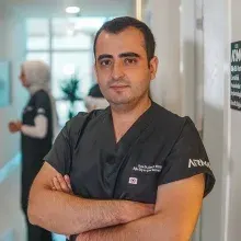 Uzm. Dt. Ahmet Kıvrak — İzmit, Kocaeli. Portre fotoğrafı.