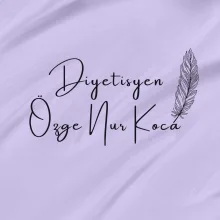 Dyt. Özge Nur Koca — Diyetisyen, Uşak. Portre fotoğrafı.